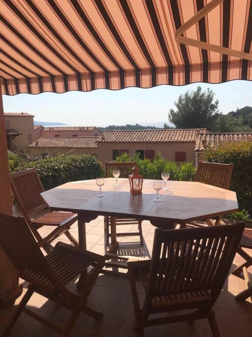 Terrasse De 30M2 Vue Mer Panoramique 1 Chambre Apartment กาวาแลร์-ซูร์-แมร์ ภายนอก รูปภาพ